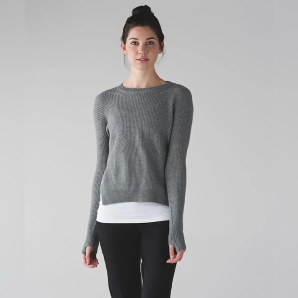 Lululemon Women’s Seva Merina Wool Knit Sweater, size 4. Grey